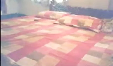 गंजा मांसपेशी घर का बना अश्लील दो लड़कियों के साथ दर्ज की सेक्सी मूवी पिक्चर हिंदी में गई