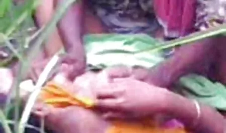 स्नान के बाद, एक गोरा दोस्त कैंसर के साथ फिल्म हिंदी में सेक्सी निर्भर है और एक साफ जगह पर चला गया