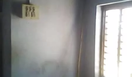 लैटिना एक हस्तमैथुन के साथ उसके दोस्त बेकार है और संभोग करने के लिए आदमी की मदद की वीडियो में सेक्सी पिक्चर वीडियो में ।
