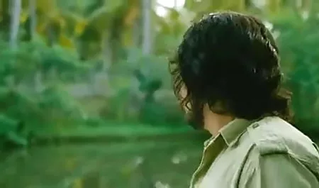 पानी बंदूकों के साथ पीटा जा रहा है के बाद, लड़का अपनी प्रेमिका से फाड़े और इंग्लिश पिक्चर हिंदी में सेक्सी सिर का बंधन के तहत उसे ले लिया