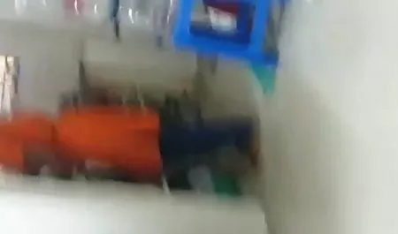 आकर्षित में, एक बंद सेक्स की मूवी हिंदी में हुआ एक बिल्ली के पास दिखाई दिया और खुद को एक कार्यकर्ता दिया