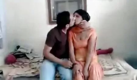 सींग का बना हुआ सुनहरे बालों वाली सेक्सी हिंदी फिल्म वीडियो में पेरेस गरम सेक्सी