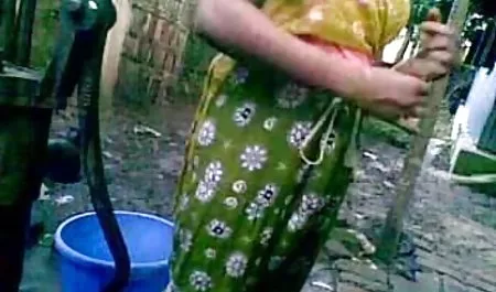 तंग जीन्स में सौंदर्य बिल्ली कमबख्त में पूरी तरह से हिंदी में हिंदी में सेक्सी फिल्म आँसू