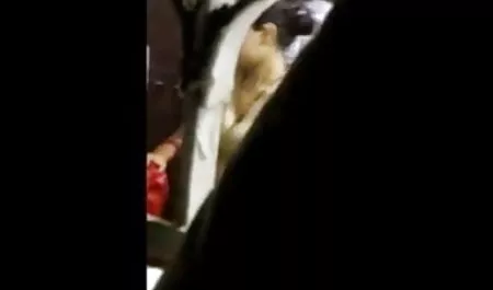 सेक्सी गोरा एक हिंदी में सेक्सी मूवी वीडियो वेब कैमरा पर खुश हो जाता है