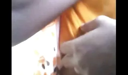 खूबसूरत औरत गुदा सेक्सी हिंदी मूवी वीडियो में खुशी के लिए प्रेमी पहुंचे