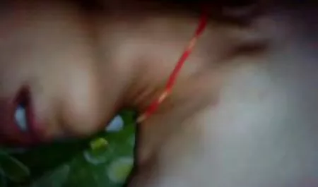 वह अपने पति की चाची चाटना प्यार सेक्सी वीडियो में हिंदी मूवी करता है