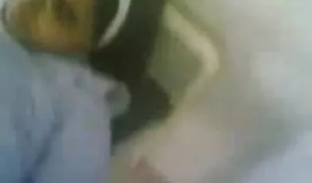 एक खरीदार के साथ रसदार दलाल मुंडा बिल्ली हिंदी में सेक्सी पिक्चर मूवी में डूब