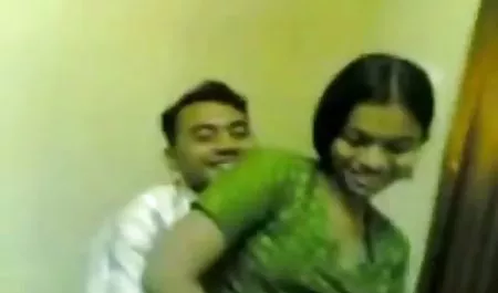 एक सुरुचिपूर्ण बाथरूम में सेक्सी पिक्चर वीडियो में दिखाइए गोरा मालिश के साथ यौन संबंध रखने से दूर है