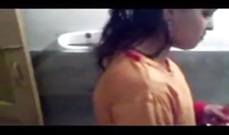 पुराने stepdad सेक्सी फिल्म हिंदी में वीडियो फिल्म मुझे मुश्किल कमबख्त