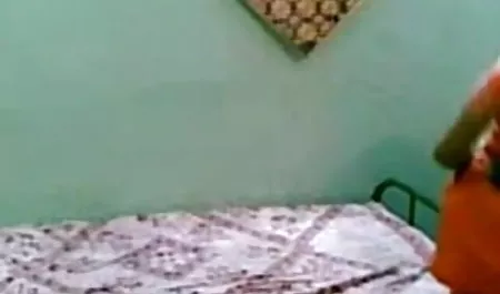एक व्यस्त महिला के साथ एक खेल मद्रासी में सेक्सी फिल्म जीता और इस तरह के एक पुरस्कार जीता