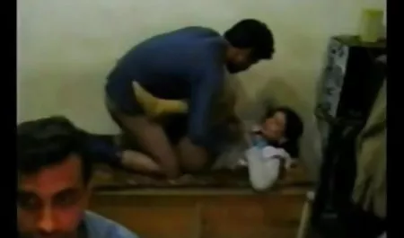 उत्तम गधा के साथ विनम्र पिक्चर वीडियो में सेक्सी चैक
