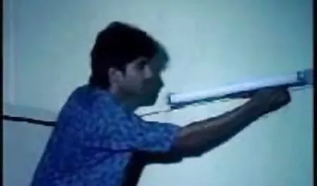 गहरे गले सेक्सी फिल्म सेक्सी फिल्म वीडियो में प्यार