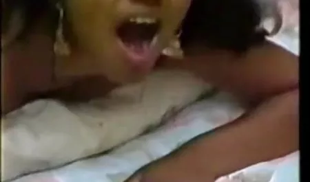 मैं पिछले एक के सेक्सी फिल्म वीडियो में हिंदी में बारे में बात करने के लिए एक दोस्त को आमंत्रित किया है, लेकिन मैं एक किस्म मिल गया