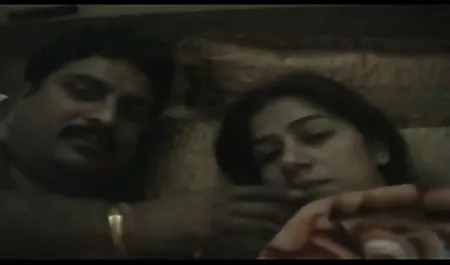 परिपक्व सौंदर्य पतले पैर के साथ आदमी बहकाया और सेक्स के मद्रासी में सेक्सी पिक्चर लिए कहा