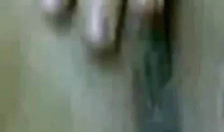 वह खिलाड़ी जीभ सेक्सी फिल्म हिंदी में वीडियो से दूर ले गया और कैंसर के खिलाफ उसके साथ गुलाब
