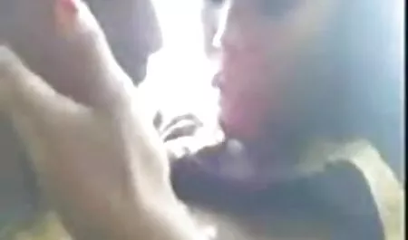 वह उसकी सौतेली माँ के लिए एक सौतेली हिंदी पिक्चर फिल्म सेक्सी में माँ लिया और इसे इस्तेमाल किया