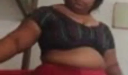 घरेलू महिला स्विमिंग पूल सेक्सी फिल्म इंग्लिश में वीडियो में
