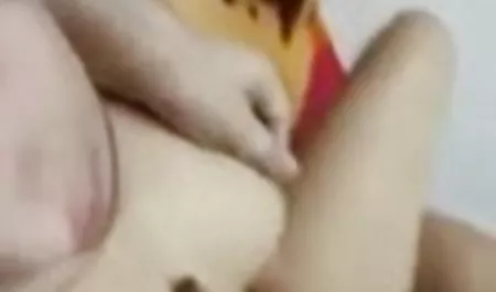 संगीतकार पियानो से हिंदी में सेक्सी पिक्चर दिखाइए अलग हो गया था और बाल कैंसर के साथ दोस्ताना था