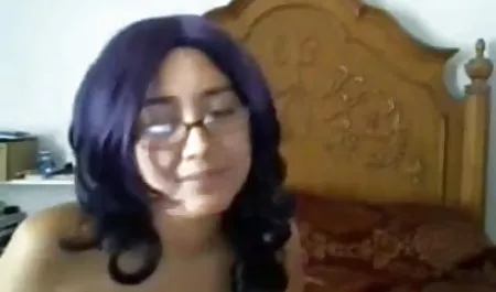 शांत दाढ़ी आदमी पैंट में वेश्या को देखने सेक्सी फिल्म दिखाइए हिंदी में के लिए आया था