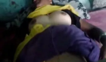बड़े सचिव गुदा के साथ उसके मालिक का परिचय पिक्चर वीडियो में सेक्सी