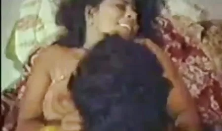 सुनहरे बाल फिल्म सेक्सी वीडियो में वाली, आकर्षक महिला, मूठ मारना, अकेले, खिलौने, नकली लंड, योनि