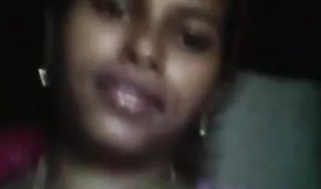 चश्मे हिंदी में सेक्सी फिल्म दिखाइए के साथ इस लड़की को आदमी एक यौन साहसिक दिया