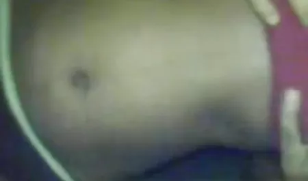 सौतेली माँ पूल द्वारा उसकी बेटी की जीभ पाया और मुंह और संवेदी सेक्सी फिल्म हिंदी में बीएफ दुलार के साथ उसे दंडित