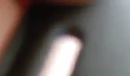 एक लंपट लालची महिला सड़क पर पैसे के लिए खुद को सेक्सी पिक्चर दिखाइए इंग्लिश में छोड़ दिया