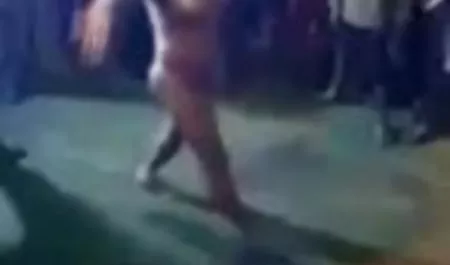 झगड़े सेक्स अधिक मज़ा कर सेक्सी फिल्म दिखाइए हिंदी में