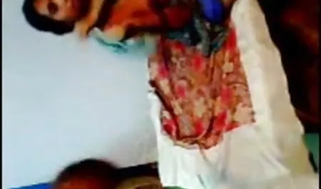 एक तंग लेगिंग गधा लड़की में एक सेक्सी मूवी फिल्म हिंदी में बड़ा काला मुर्गा डाल जानता है