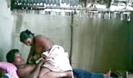 पत्रकार सेक्स के बदले में सेक्सी फिल्म दिखाओ हिंदी में एक साक्षात्कार के लिए कहा