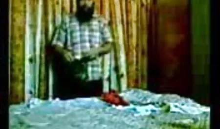 इस जीभ, केवल हिंदी सेक्स फिल्म वीडियो में मैरिएन खाई से अधिक गहरा