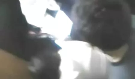 एक उत्सुक ग्राहक एक स्वादिष्ट चिकित्सीय मालिश सेक्सी फिल्म भेजो सेक्सी वीडियो में सदस्य प्यार करता है