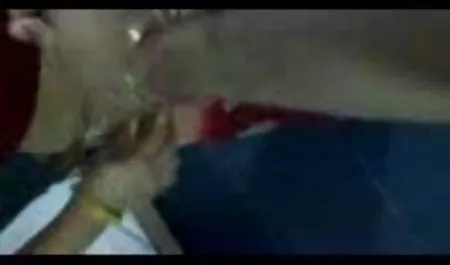 यात्रा के दौरान, एक गंजा पति कैमरे पर पिछवाड़े में बकवास करने के सेक्सी फिल्म वीडियो सेक्सी फिल्म वीडियो में लिए अपनी पत्नी से कहा
