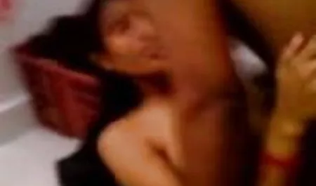 नौकरानी, जंगल के माध्यम फिल्म सेक्सी फिल्म वीडियो में से चलने के बाद, एक गुदा छेद के साथ मालिक की जगह