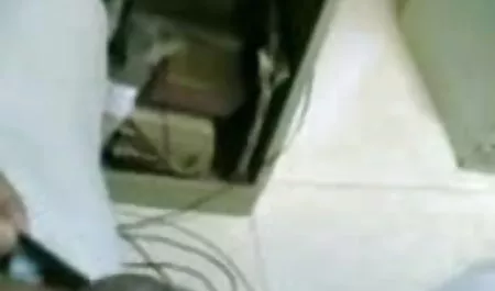 इस परिष्कृत महिला ऊंट सेक्सी पिक्चर वीडियो में सेक्सी वीडियो में गले और रसदार बिल्ली के साथ एक मजबूत और भाग्यशाली लिंग टूट जाता है