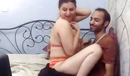 बहुत सारा पैसा, एक वेश्या हिंदी में सेक्सी फिल्म भेजिए के लिए अपने सभी इच्छाओं को पूरा करेगा