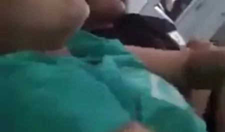 उभयलिंगी शेयर उभयलिंगी सेक्स उसके प्रेमी प्रिय के साथ सेक्स स्थापित करने के सेक्सी वीडियो हिंदी मूवी में लिए
